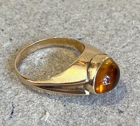 Rdguld ring med rav